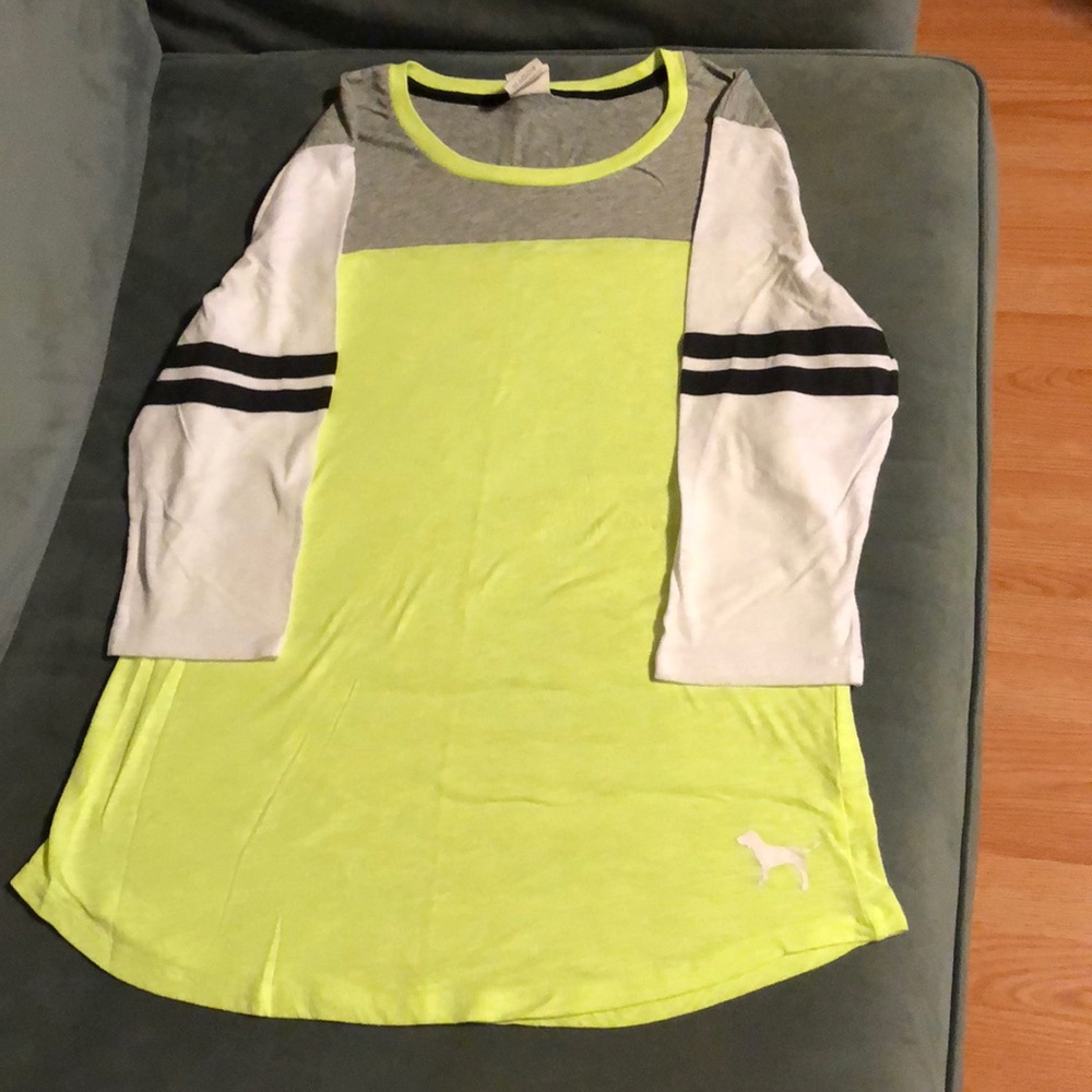 Pink three-quarter sleeve T-shirt